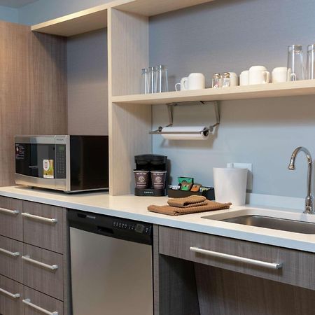 Home2 Suites By Hilton Indianapolis Airport Esterno foto