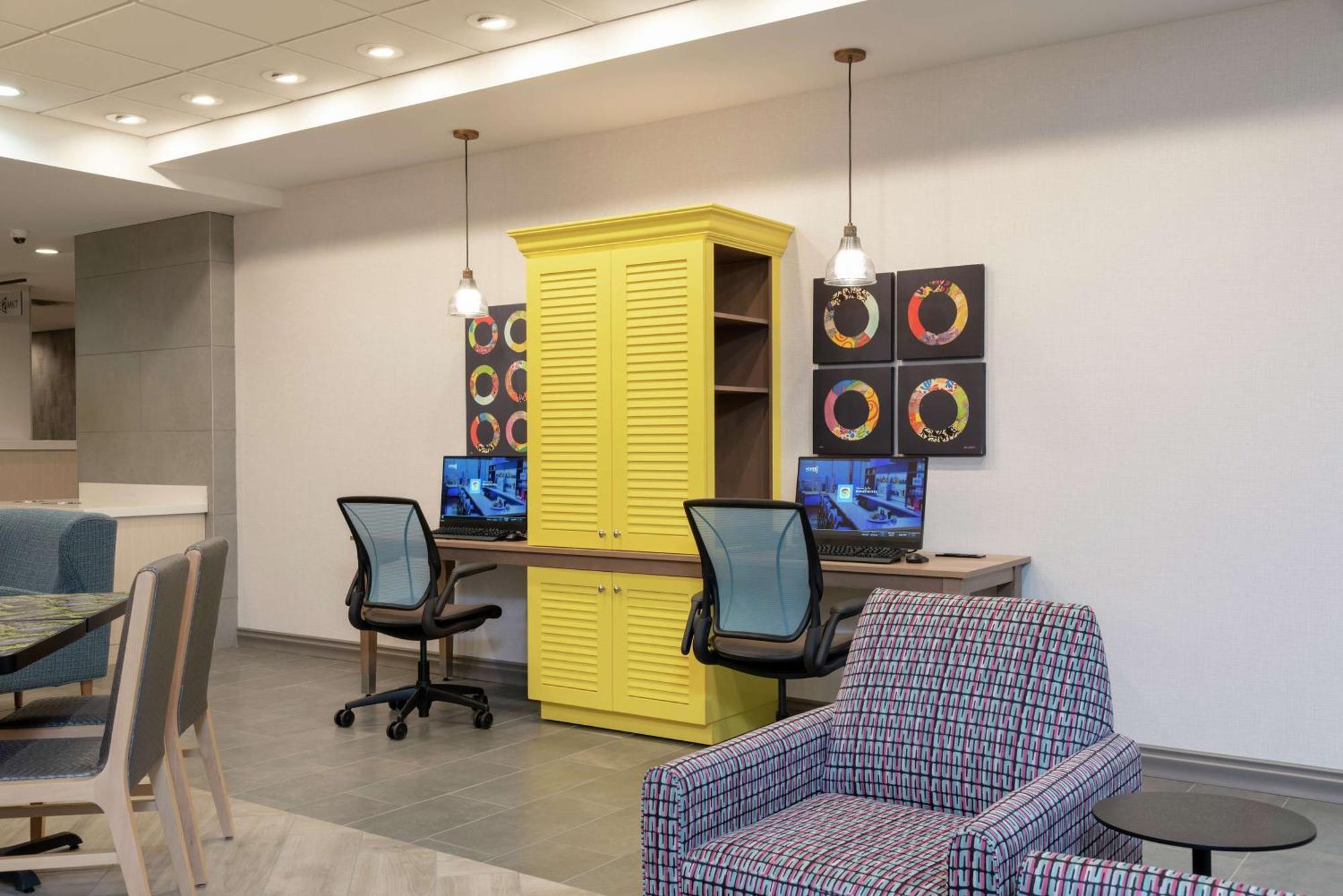 Home2 Suites By Hilton Indianapolis Airport Esterno foto